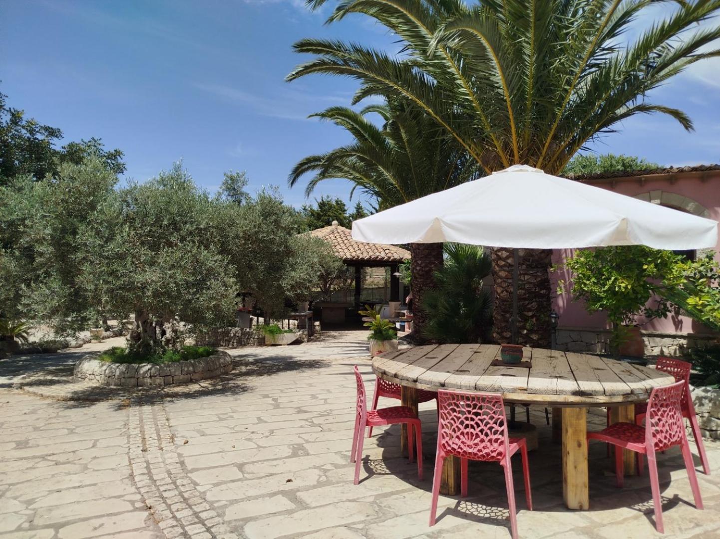 Villa Virginia Ragusa Buitenkant foto